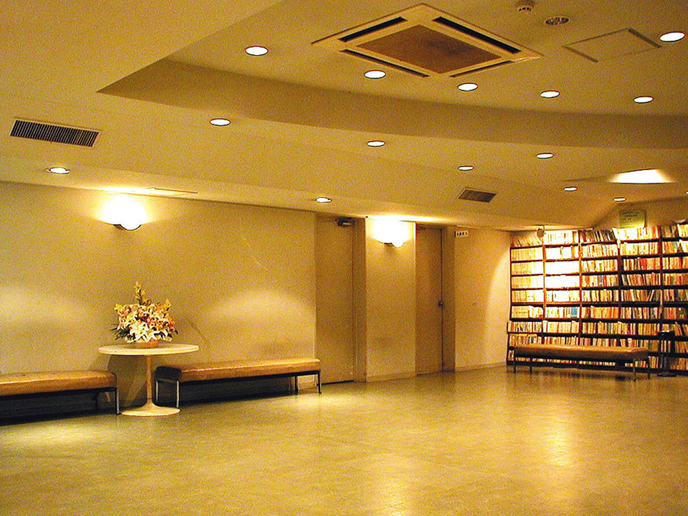 Kobe Student Youth Center Экстерьер фото